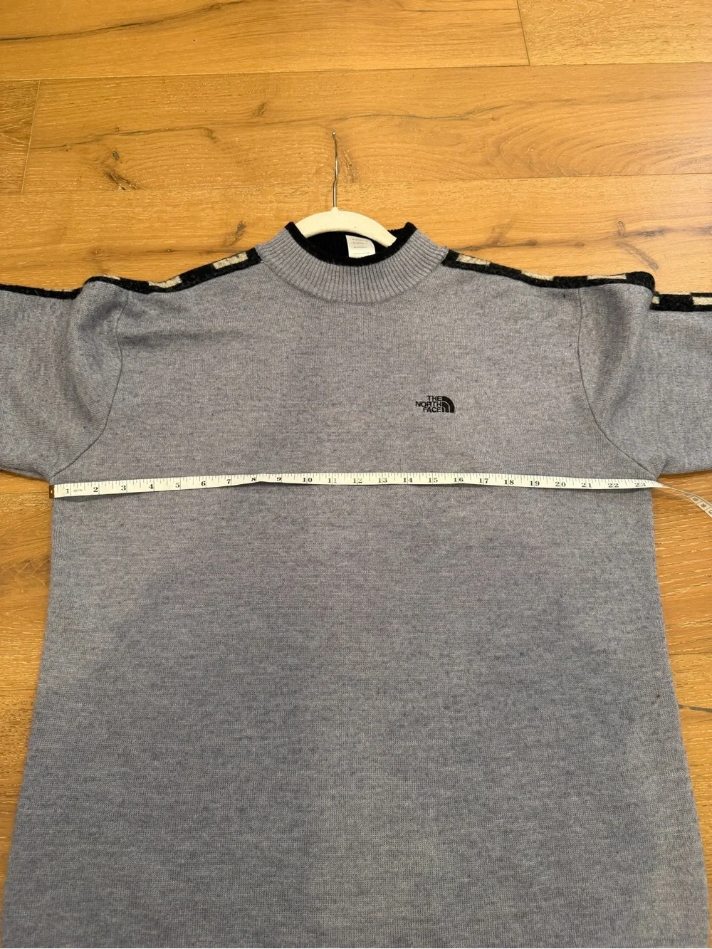 The North Face Vintage Men’s Wool Sweater - size Large